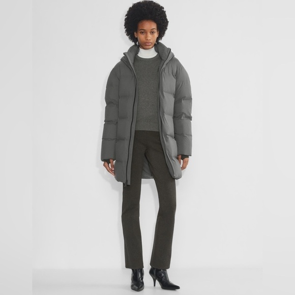 Aritzia Jackets & Blazers - Aritzia TNA The Super Puff₂O™ Mid In Coal Grey
